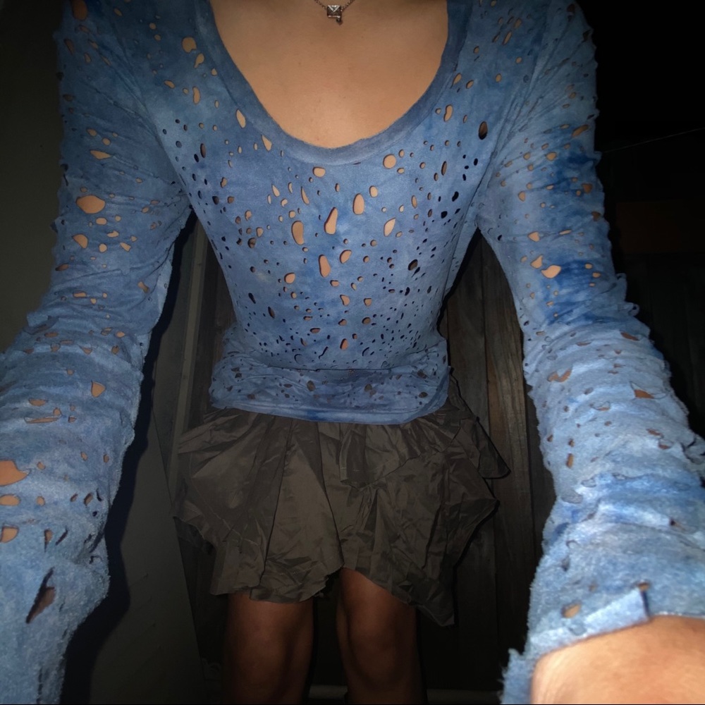SOLDthe rotten long sleeve 💙 -ˋˏ✄┈┈┈┈